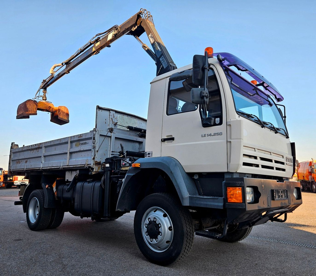 MAN LE 14.250 4x4 HIAB 077BS-2 Kran Greifer - Tovornjak prekucnik, Tovornjak z dvigalom: slika 3 MAN LE 14.250 4x4 HIAB 077BS-2 Kran Greifer - Tovornjak prekucnik, Tovornjak z dvigalom: slika 3