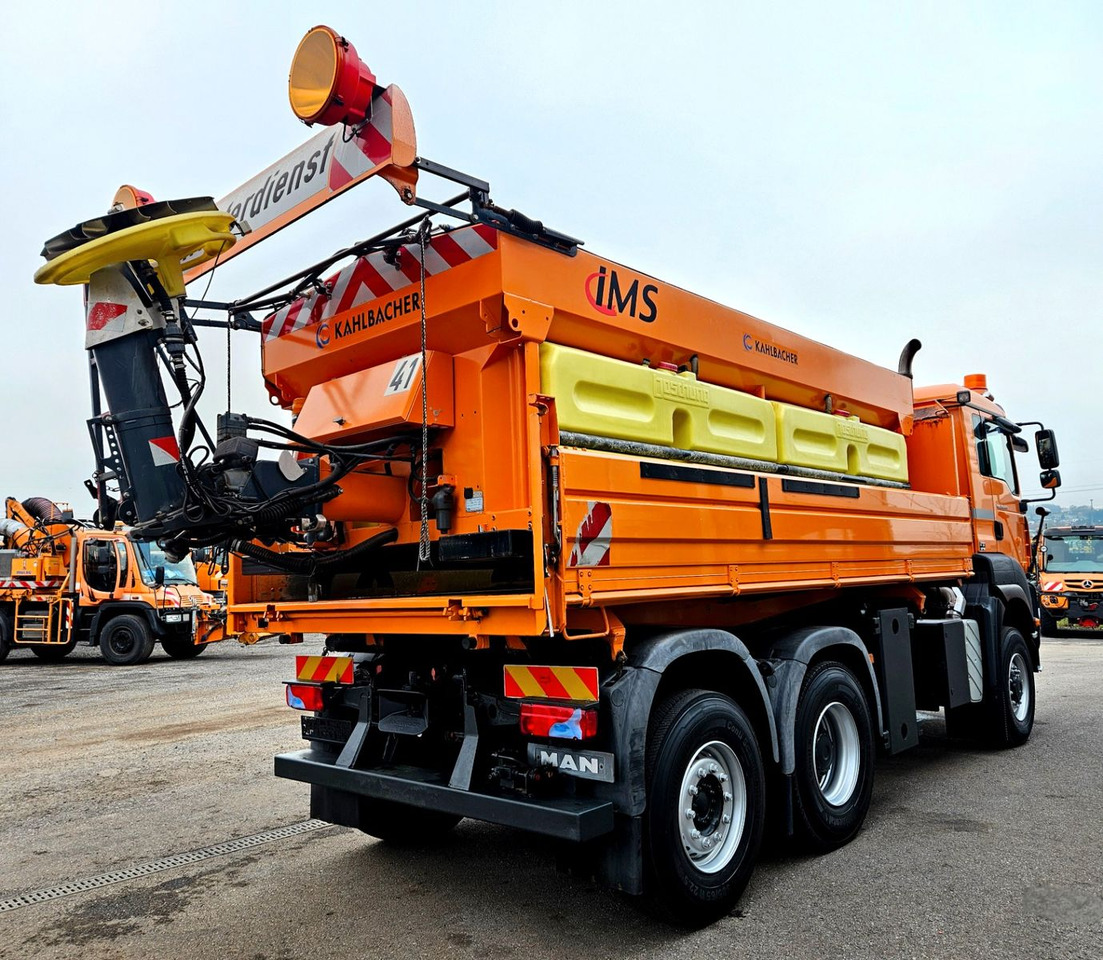 MAN TGA 28.400 6x4-4 Winterdienst - Tovornjak prekucnik: slika 3 MAN TGA 28.400 6x4-4 Winterdienst - Tovornjak prekucnik: slika 3