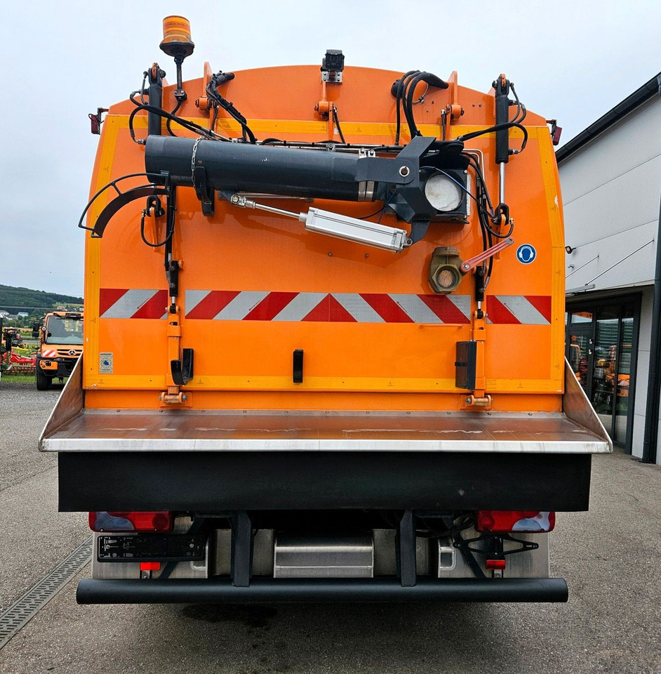 MAN TGM 18.250 Euro6 BROCK SL200 L+R Aufbaumotor - Vozilo za pometanje: slika 4 MAN TGM 18.250 Euro6 BROCK SL200 L+R Aufbaumotor - Vozilo za pometanje: slika 4