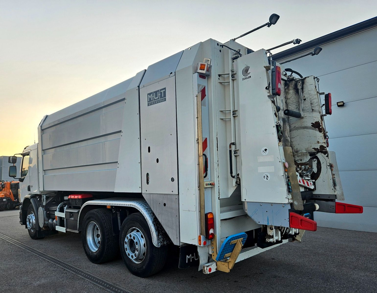 Volvo FM320 Rotopress MUT FAUN Euro5 115tkm - Smetarski tovornjak: slika 3 Volvo FM320 Rotopress MUT FAUN Euro5 115tkm - Smetarski tovornjak: slika 3