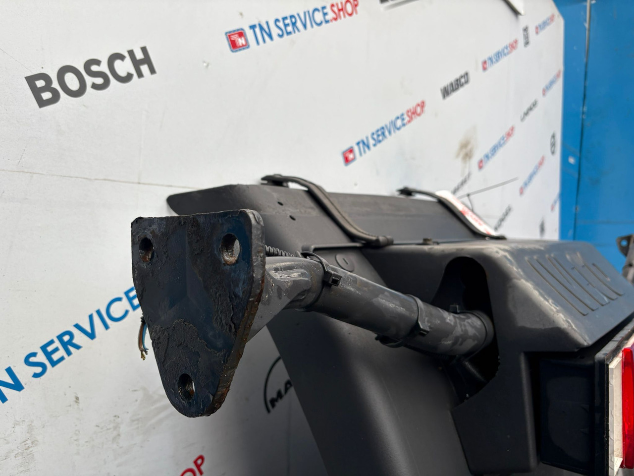 Paraurti posteriore Iveco - Odbijač za Tovornjak: slika 3 Paraurti posteriore Iveco - Odbijač za Tovornjak: slika 3