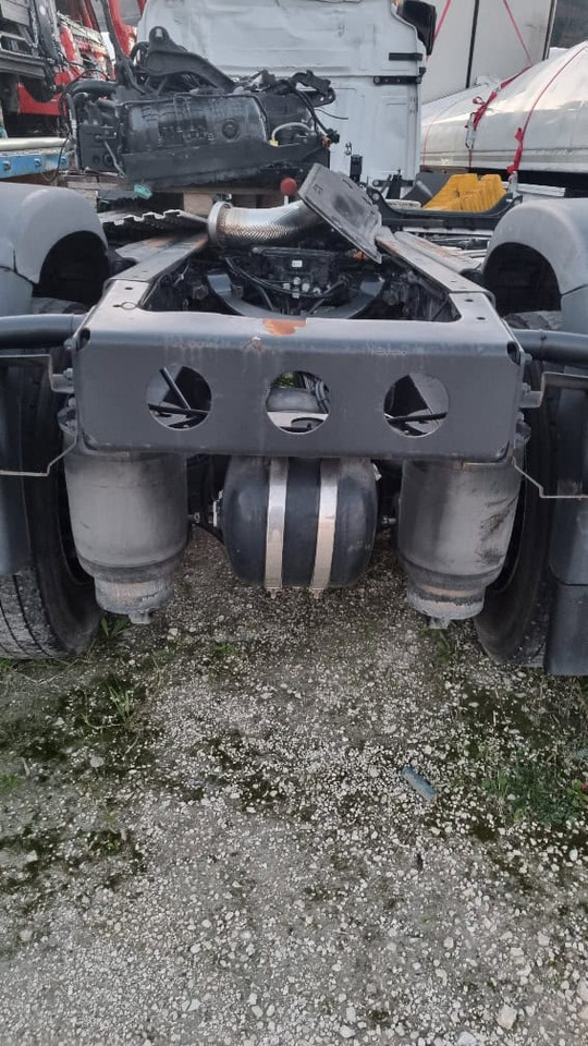 MAN TGX E6 pezzi di ricambio - Rezervni deli za Tovornjak: slika 5 MAN TGX E6 pezzi di ricambio - Rezervni deli za Tovornjak: slika 5