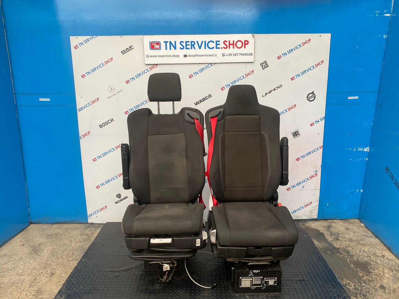 Sedili Renault Gamma T 520 - Kabina in notranjost: slika 1 Sedili Renault Gamma T 520 - Kabina in notranjost: slika 1