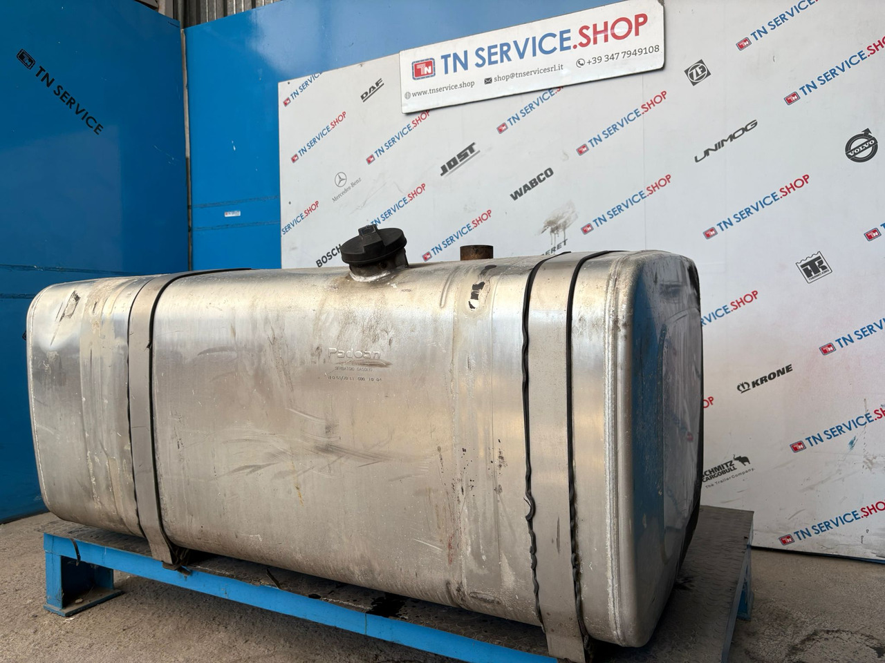 Serbatoio gasolio Iveco - Rezervoar za gorivo za Dostavno vozilo: slika 2 Serbatoio gasolio Iveco - Rezervoar za gorivo za Dostavno vozilo: slika 2