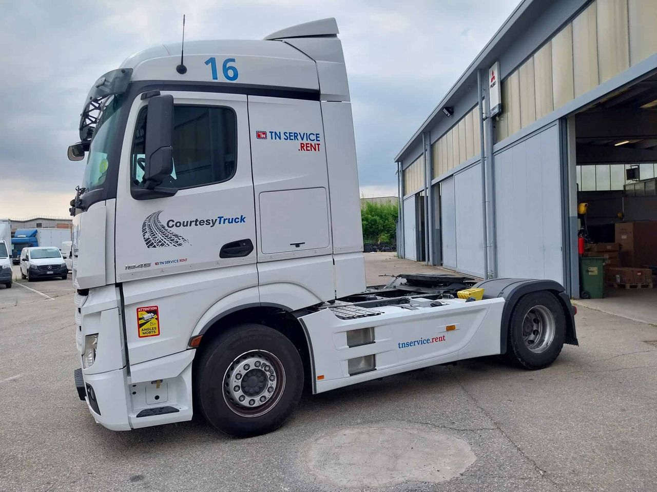 Ricambi Iveco 190.48 - Vlačilec: slika 2 Ricambi Iveco 190.48 - Vlačilec: slika 2