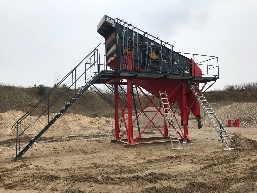 Nowy Przesiewacz Stacjonarny 5m x 1.6m / 3 pokłady - Presejalnik: slika 1 Nowy Przesiewacz Stacjonarny 5m x 1.6m / 3 pokłady - Presejalnik: slika 1