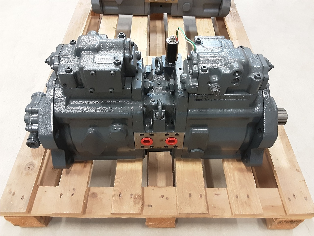 Kawasaki K5V140DT-151R-9N29-HV - Hidravlična črpalka za Bager goseničar: slika 3 Kawasaki K5V140DT-151R-9N29-HV - Hidravlična črpalka za Bager goseničar: slika 3