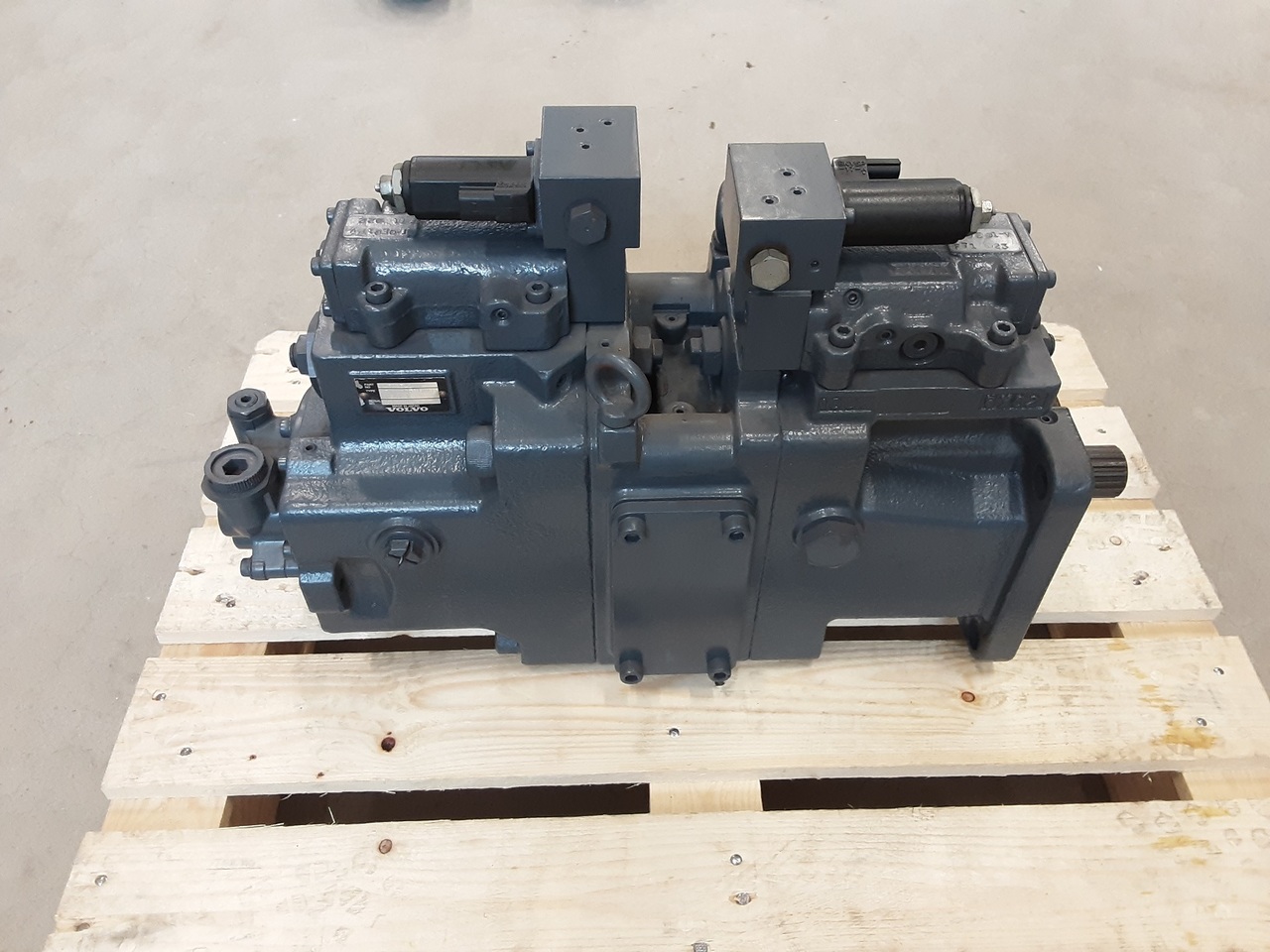 Kawasaki K7V100DTP139R-0E01-VC - Hidravlična črpalka za Bager goseničar: slika 2 Kawasaki K7V100DTP139R-0E01-VC - Hidravlična črpalka za Bager goseničar: slika 2