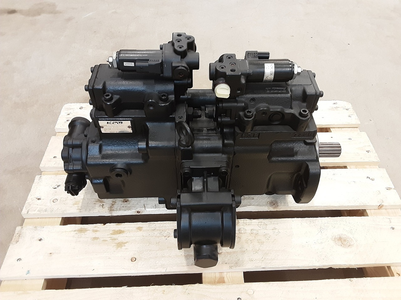 Kawasaki K7V63DTP174R-0E23-PVD - Hidravlična črpalka za Bager goseničar: slika 3 Kawasaki K7V63DTP174R-0E23-PVD - Hidravlična črpalka za Bager goseničar: slika 3
