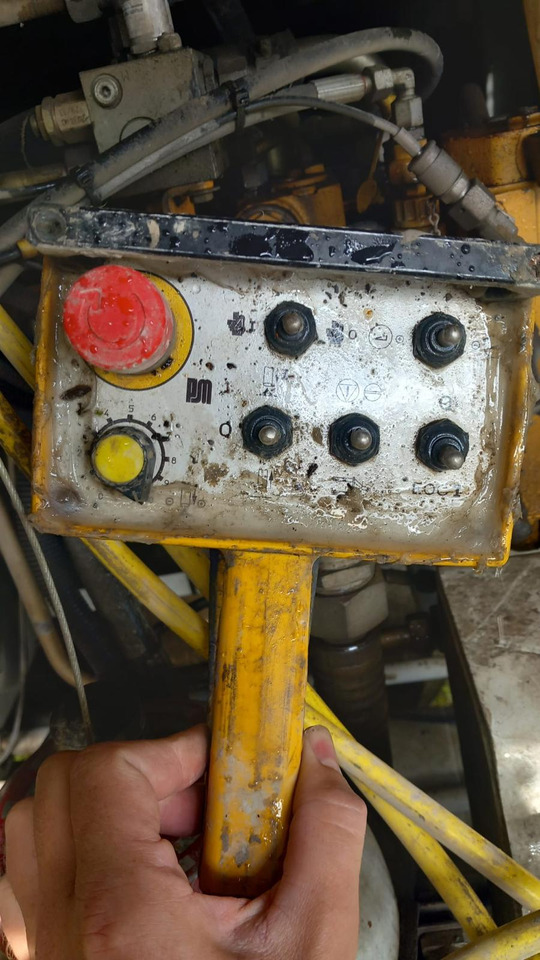 Putzmeister 2109 - Stacionarna betonska črpalka: slika 4 Putzmeister 2109 - Stacionarna betonska črpalka: slika 4