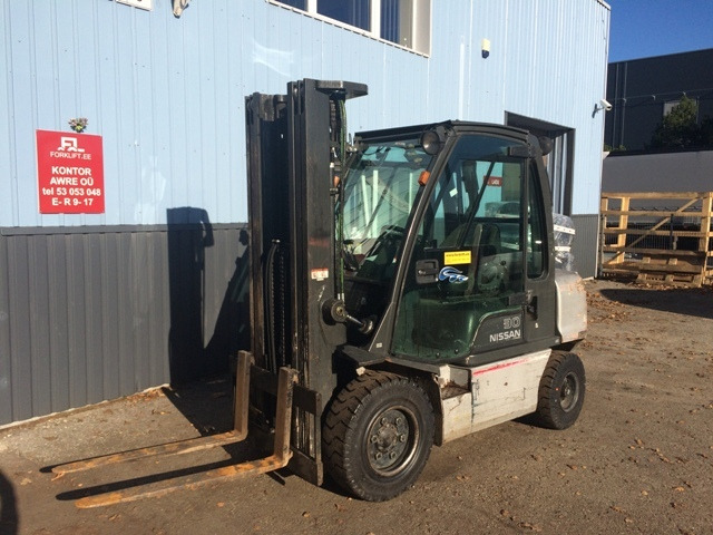 NISSAN DX 30 - Diesel viličar: slika 1 NISSAN DX 30 - Diesel viličar: slika 1