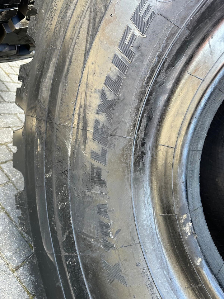 Michelin 29.5R25 Banden tyres  - Guma: slika 4 Michelin 29.5R25 Banden tyres  - Guma: slika 4