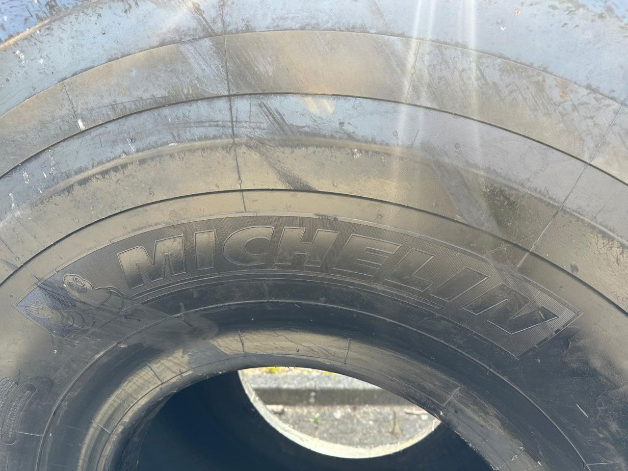 Michelin 29.5R25 Banden tyres  - Guma: slika 2 Michelin 29.5R25 Banden tyres  - Guma: slika 2