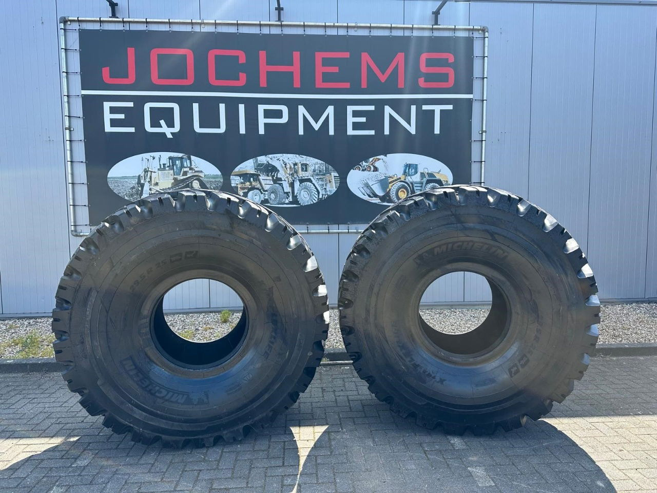 Michelin 29.5R25 Banden tyres  - Guma: slika 1 Michelin 29.5R25 Banden tyres  - Guma: slika 1