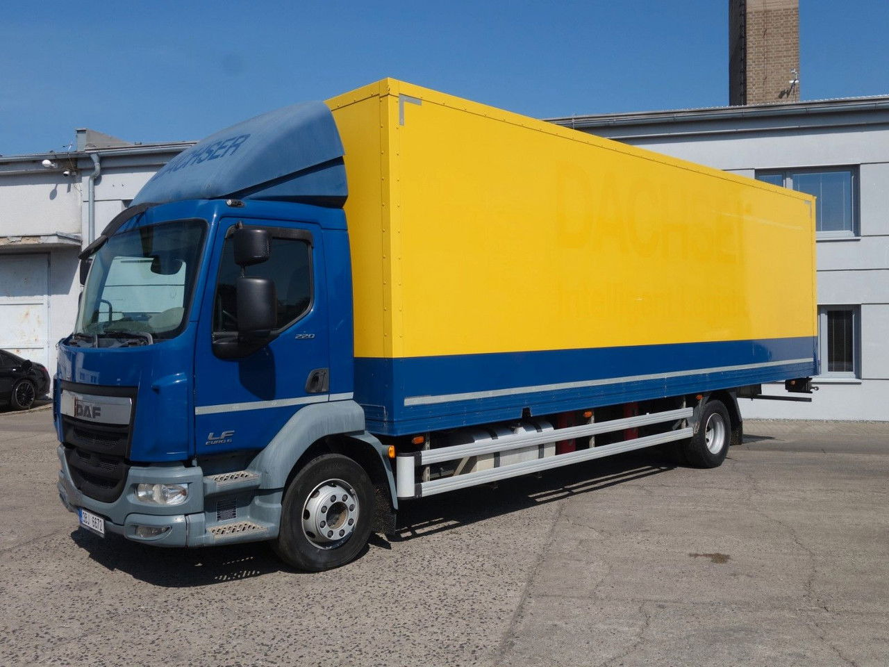 DAF LF 220 14 t - Tovornjak zabojnik: slika 2 DAF LF 220 14 t - Tovornjak zabojnik: slika 2