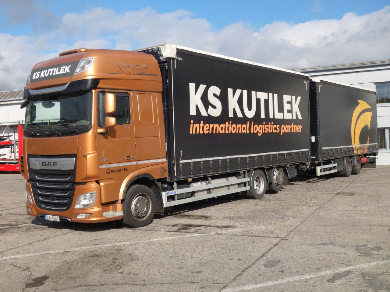DAF XF 480 SSC, 120 cbm, Durchfahren - Tovornjak s ponjavo: slika 1 DAF XF 480 SSC, 120 cbm, Durchfahren - Tovornjak s ponjavo: slika 1
