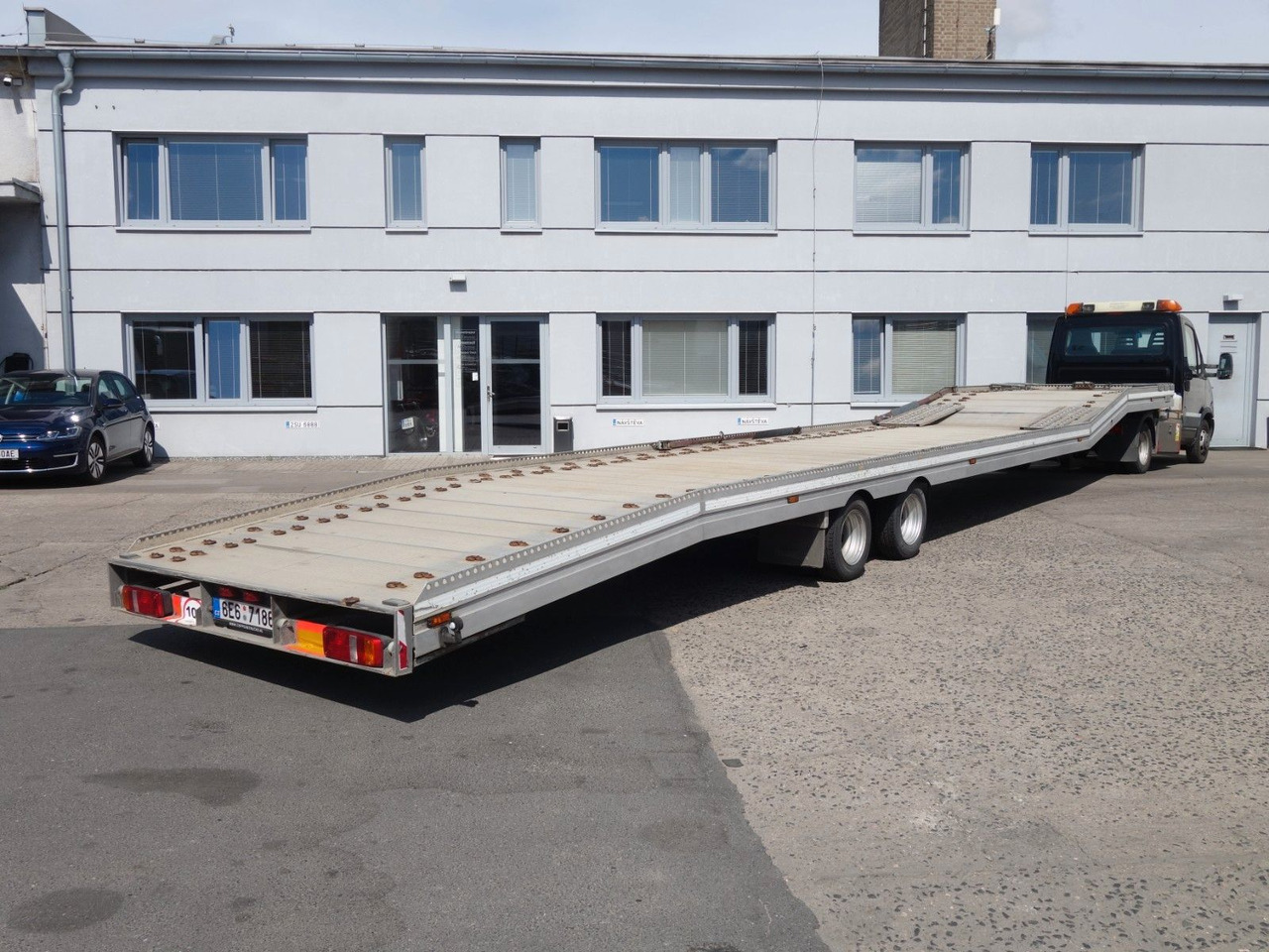 Iveco Daily 35C17 mit Anhänger für 3 PKW - Tovornjak avtotransporter: slika 4 Iveco Daily 35C17 mit Anhänger für 3 PKW - Tovornjak avtotransporter: slika 4