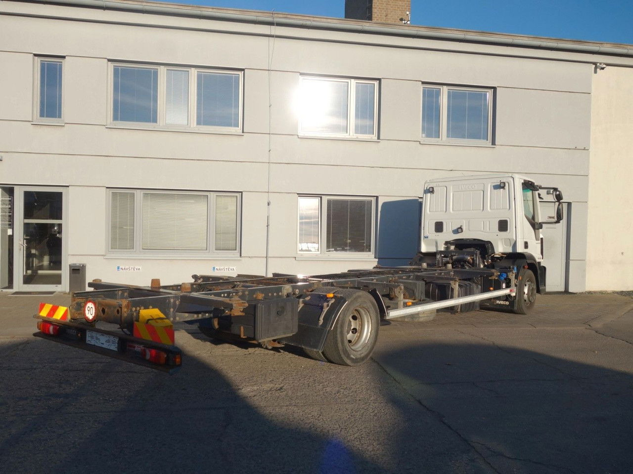 Iveco EuroCargo 150 150E 250 Wechselfahrgestel, BDFl - Kontejnerski tovornjak/ Tovornjak z zamenljivim tovoriščem: slika 3 Iveco EuroCargo 150 150E 250 Wechselfahrgestel, BDFl - Kontejnerski tovornjak/ Tovornjak z zamenljivim tovoriščem: slika 3