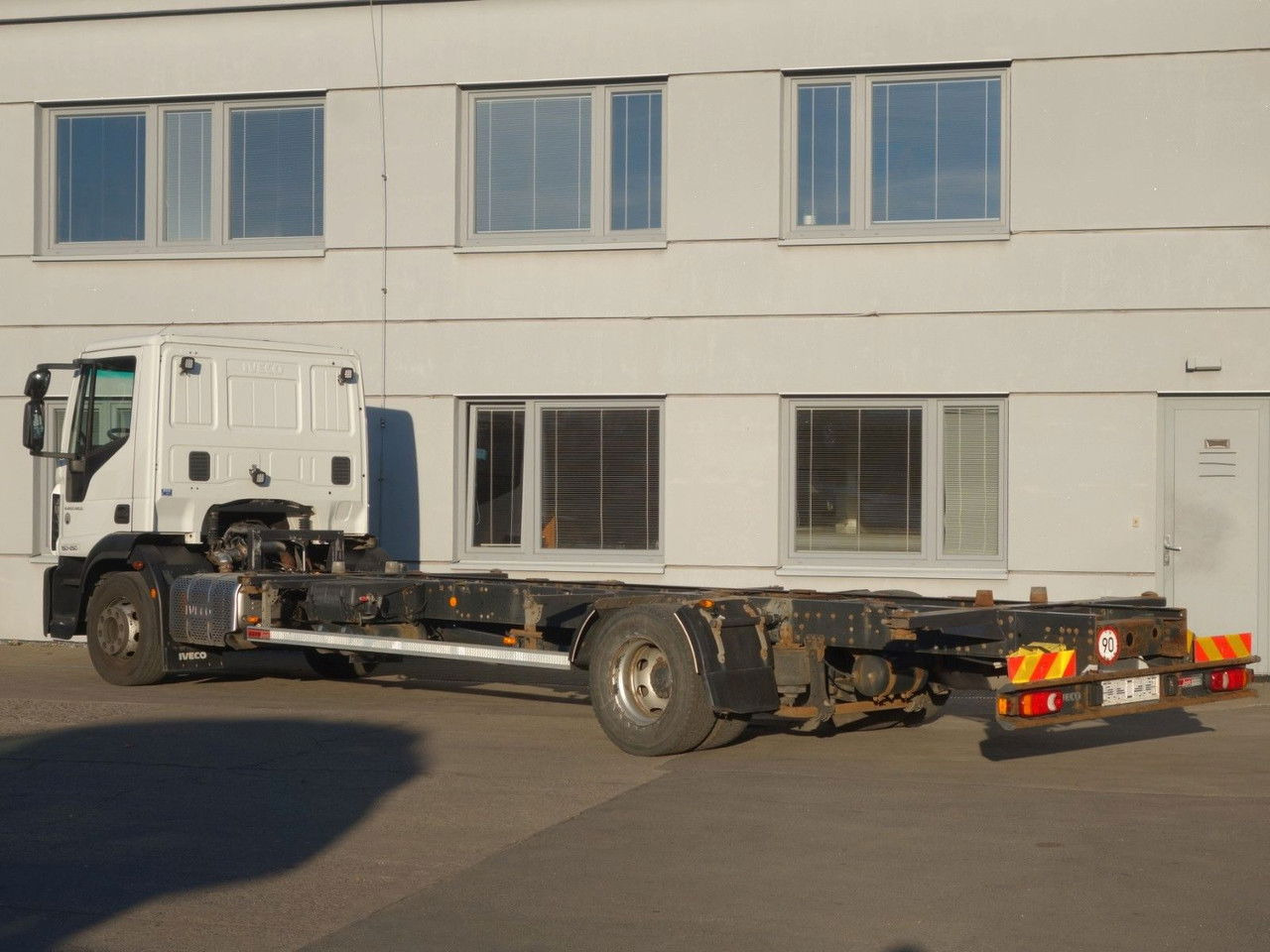 Iveco EuroCargo 150 150E 250 Wechselfahrgestel, BDFl - Kontejnerski tovornjak/ Tovornjak z zamenljivim tovoriščem: slika 4 Iveco EuroCargo 150 150E 250 Wechselfahrgestel, BDFl - Kontejnerski tovornjak/ Tovornjak z zamenljivim tovoriščem: slika 4