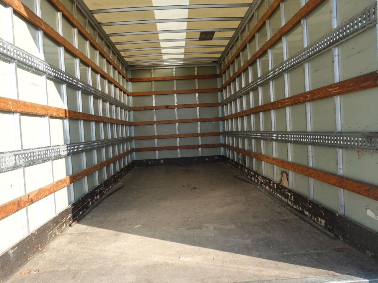 Tovornjak zabojnik Iveco EuroCargo 75 75E19, 18 Palleten: slika 7