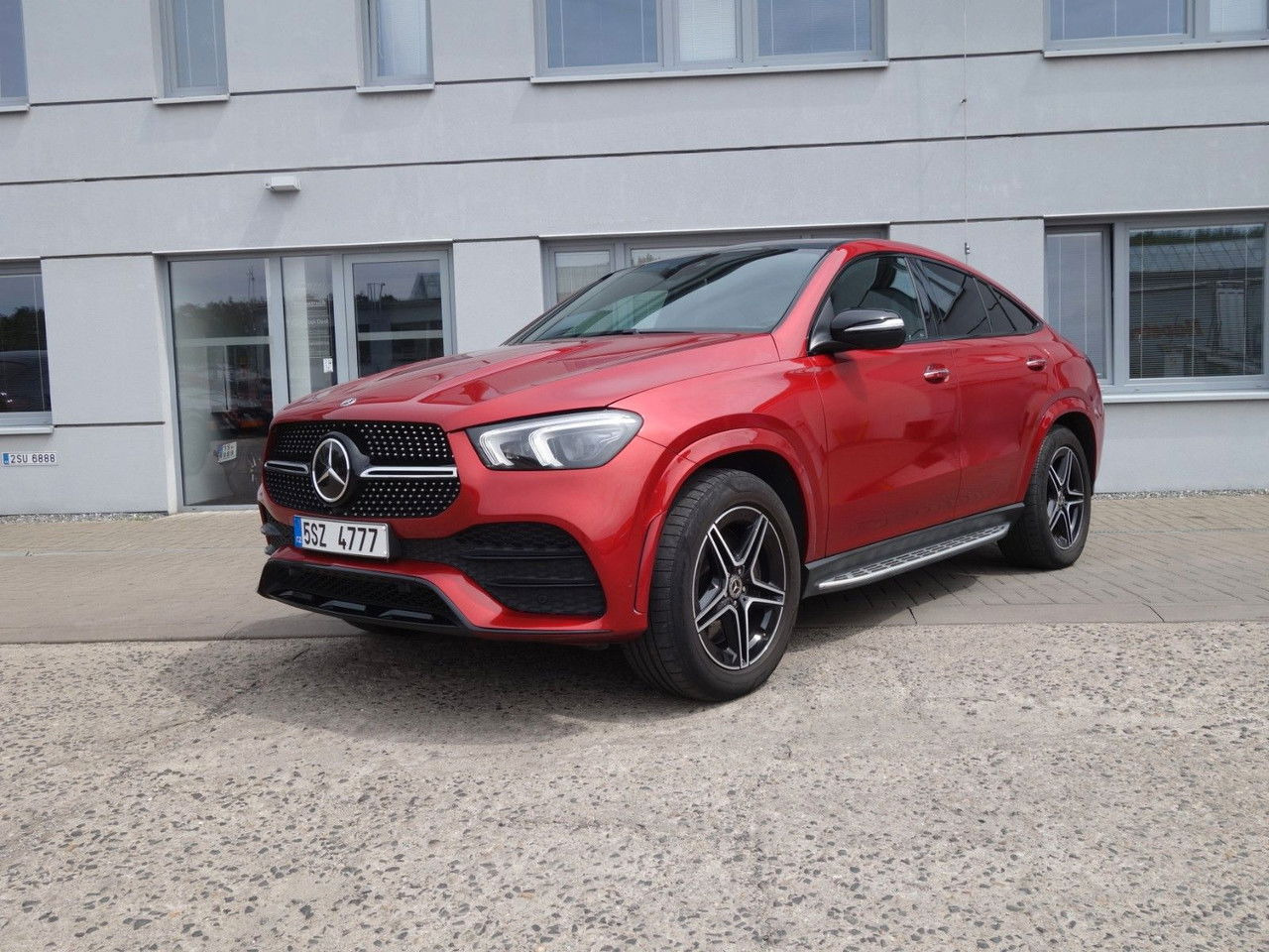 Mercedes-Benz GLE-klasse 400 d 4Matic Coupe Pano - Coupe: slika 1 Mercedes-Benz GLE-klasse 400 d 4Matic Coupe Pano - Coupe: slika 1