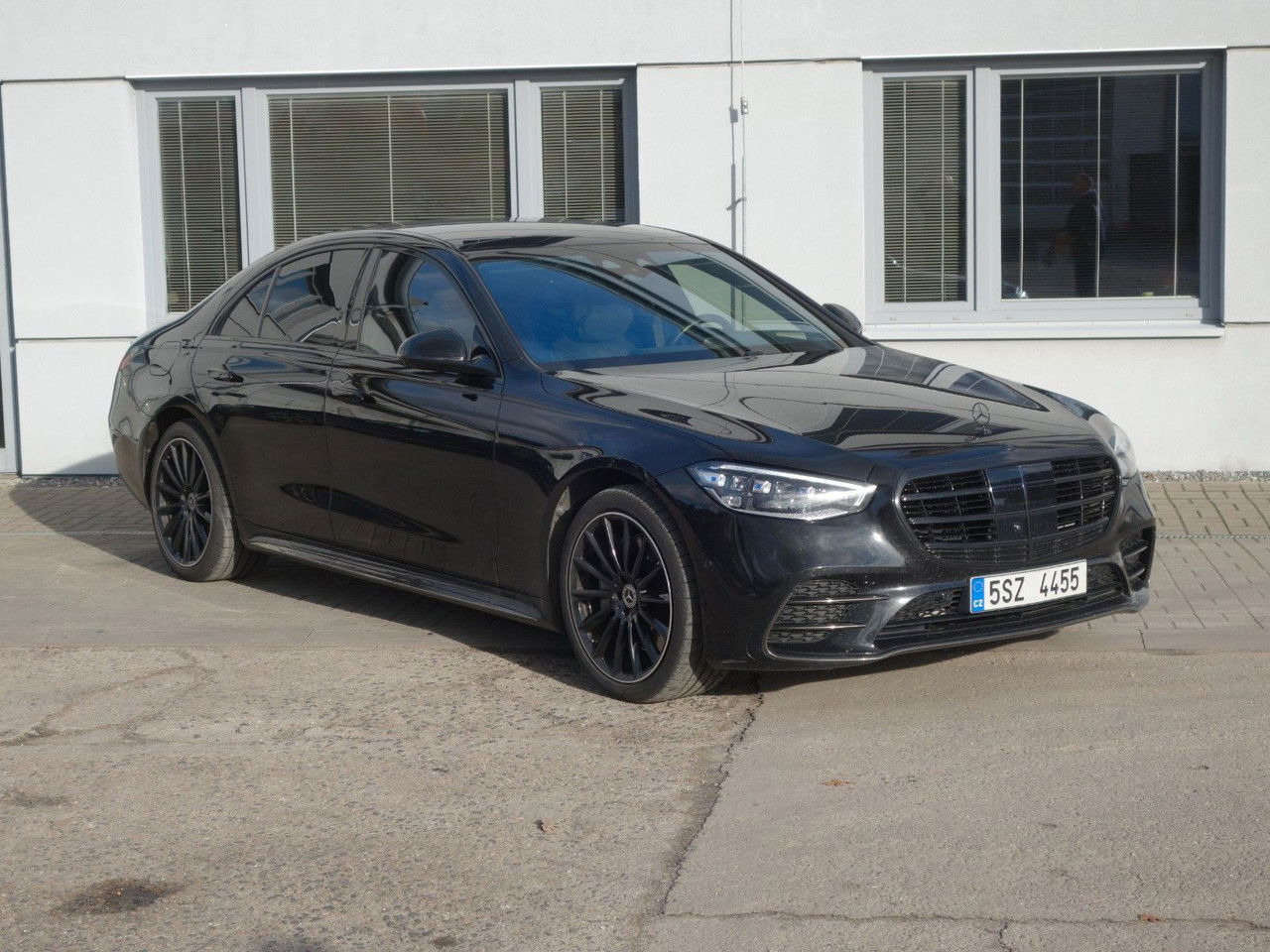 Mercedes-Benz S-klasse S400d 4Matic,AMG,Pano, Vollaust,Sthz,Garant10/27 - Limuzina: slika 2 Mercedes-Benz S-klasse S400d 4Matic,AMG,Pano, Vollaust,Sthz,Garant10/27 - Limuzina: slika 2