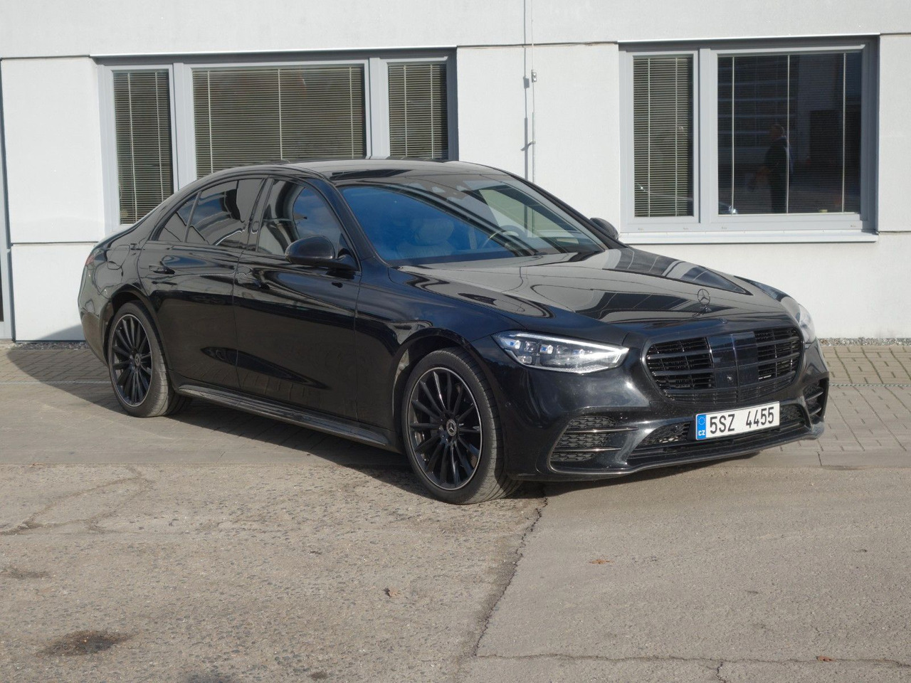 Mercedes-Benz S400d 4Matic,AMG,PANO, Vollaust,Sthz,Garant10/27 - Limuzina: slika 2 Mercedes-Benz S400d 4Matic,AMG,PANO, Vollaust,Sthz,Garant10/27 - Limuzina: slika 2