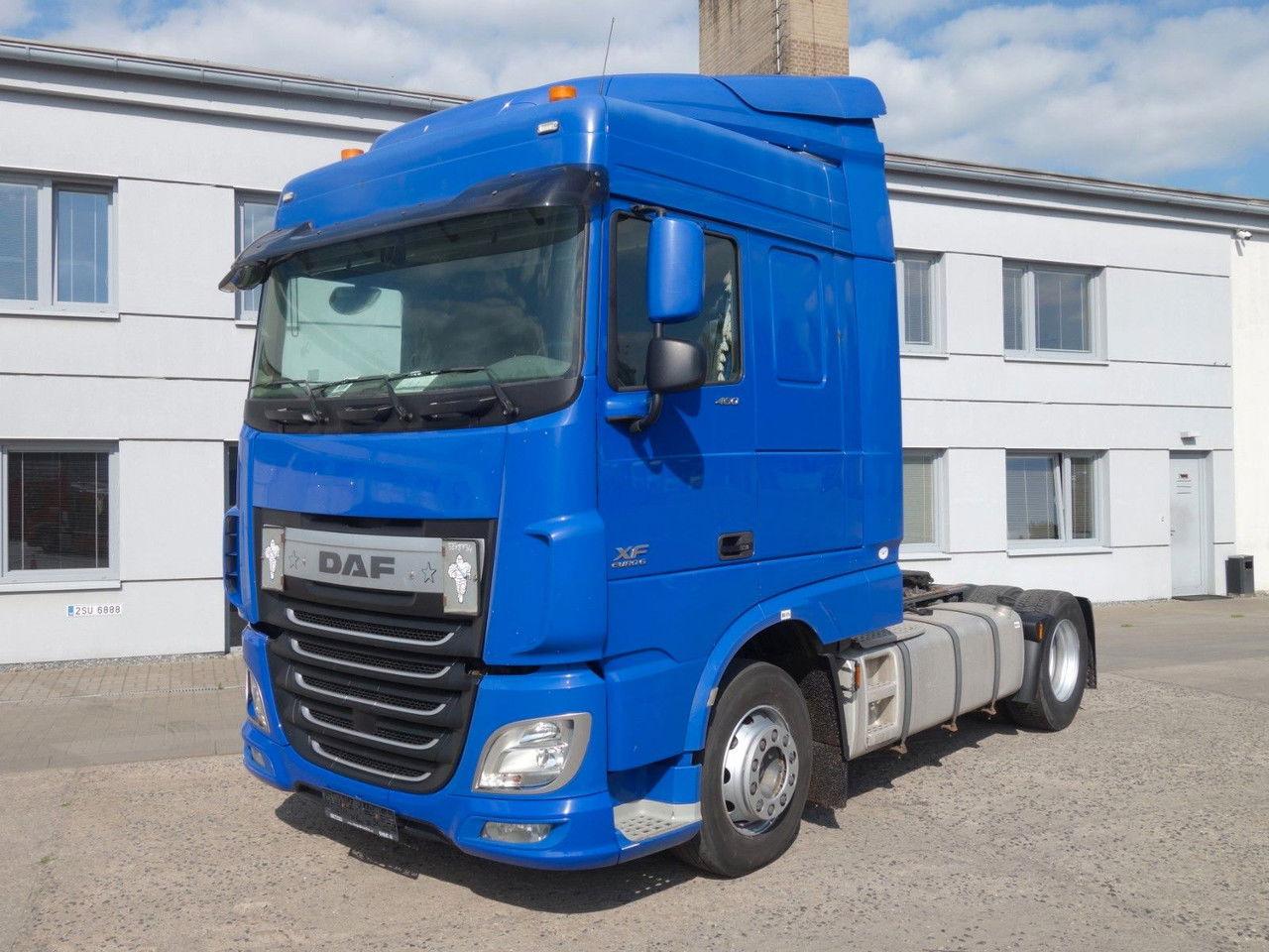 DAF XF 460 SC ST, Xenon, Standklima, 3 Stk. - Vlačilec: slika 2 DAF XF 460 SC ST, Xenon, Standklima, 3 Stk. - Vlačilec: slika 2