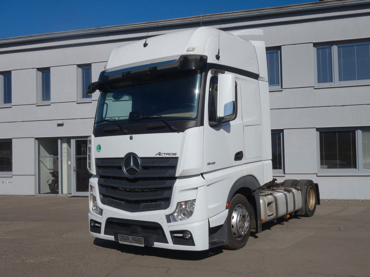 Mercedes-Benz Actros 1848 Lsnrl Giga Space, Xenon, Navi - Vlačilec: slika 1 Mercedes-Benz Actros 1848 Lsnrl Giga Space, Xenon, Navi - Vlačilec: slika 1