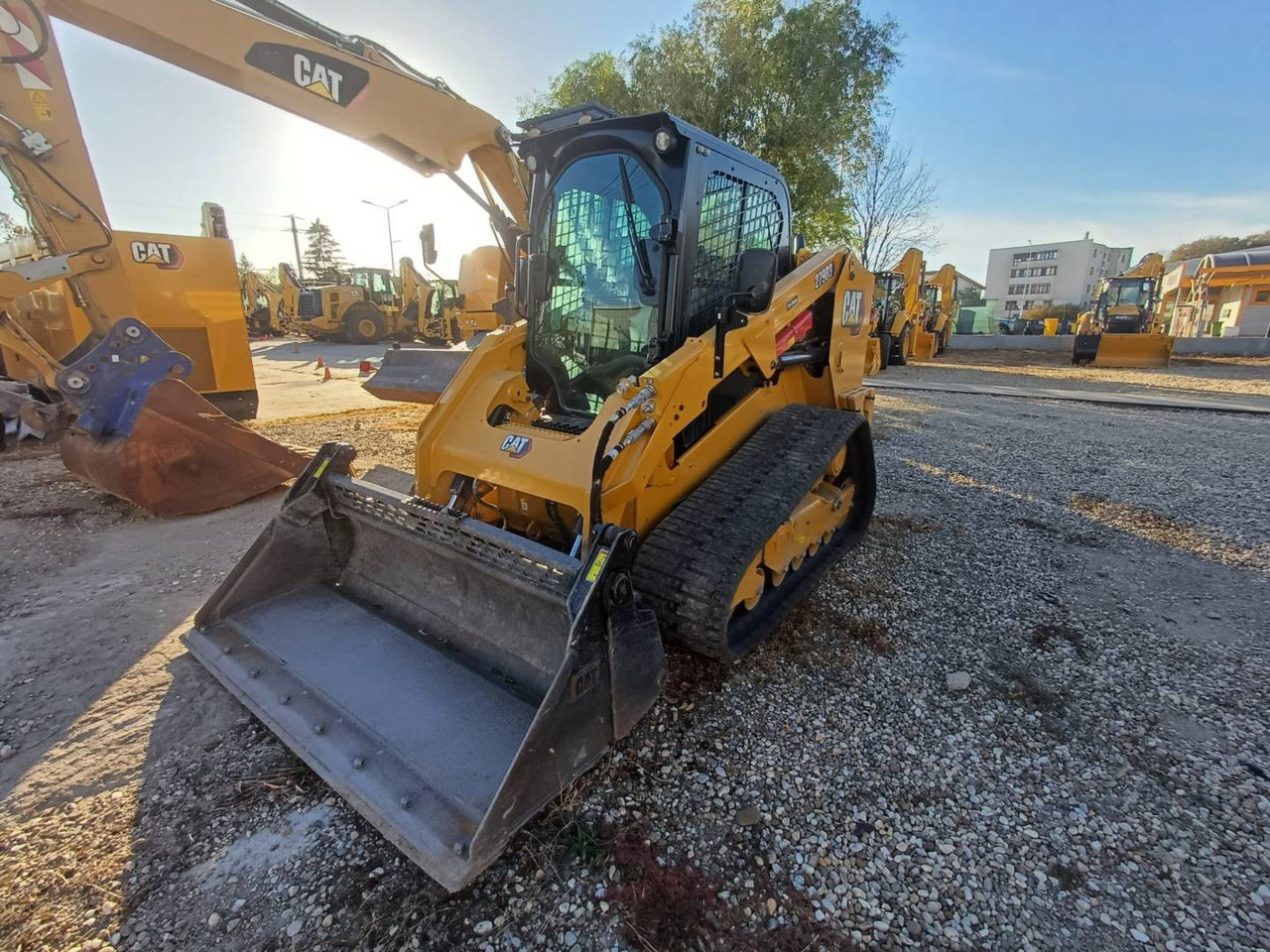 CAT 279D3 - Kompaktni nakladalnik na gosenicah: slika 1 CAT 279D3 - Kompaktni nakladalnik na gosenicah: slika 1