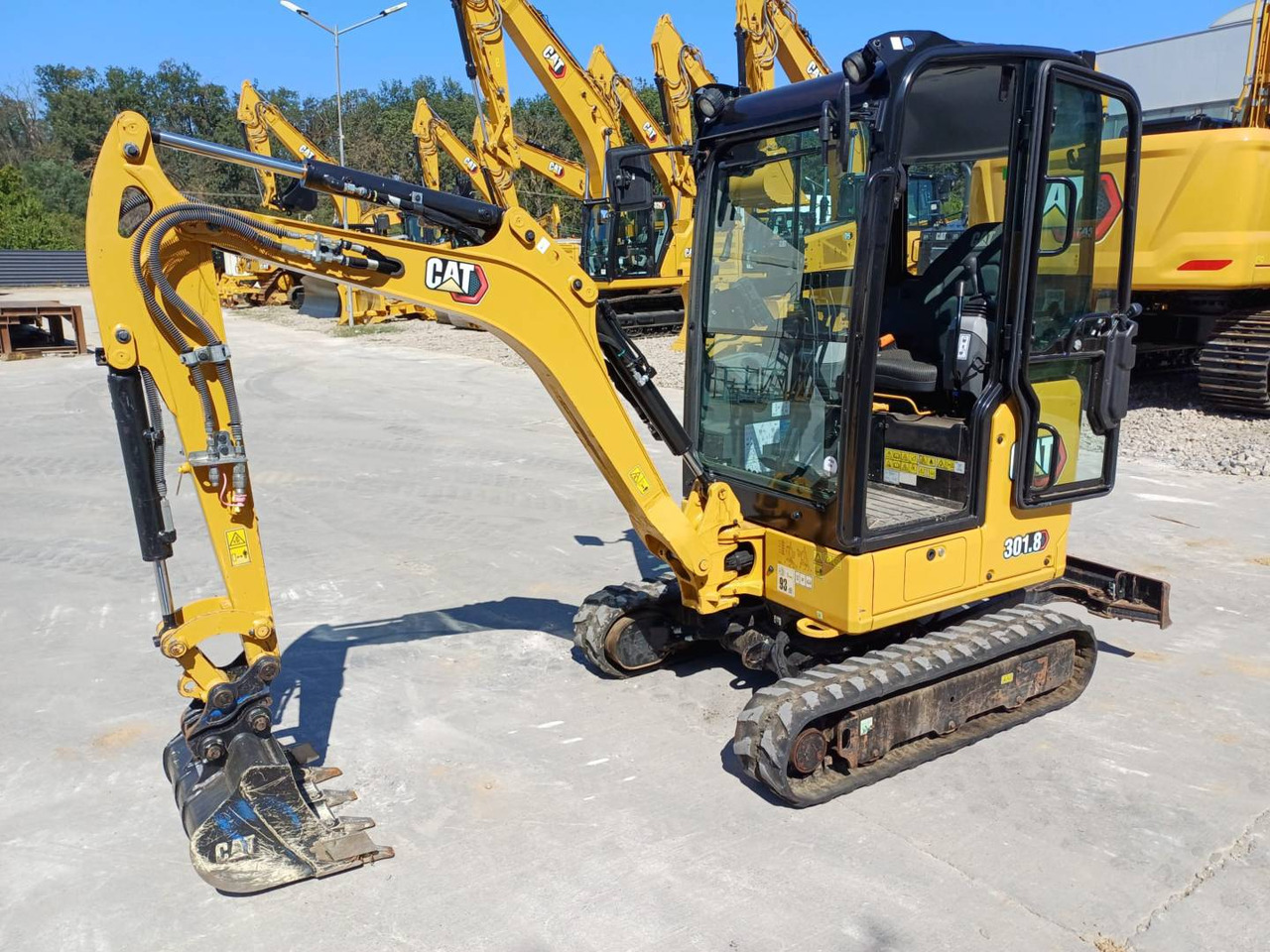 CAT 301.8-05 - Bager goseničar: slika 1 CAT 301.8-05 - Bager goseničar: slika 1