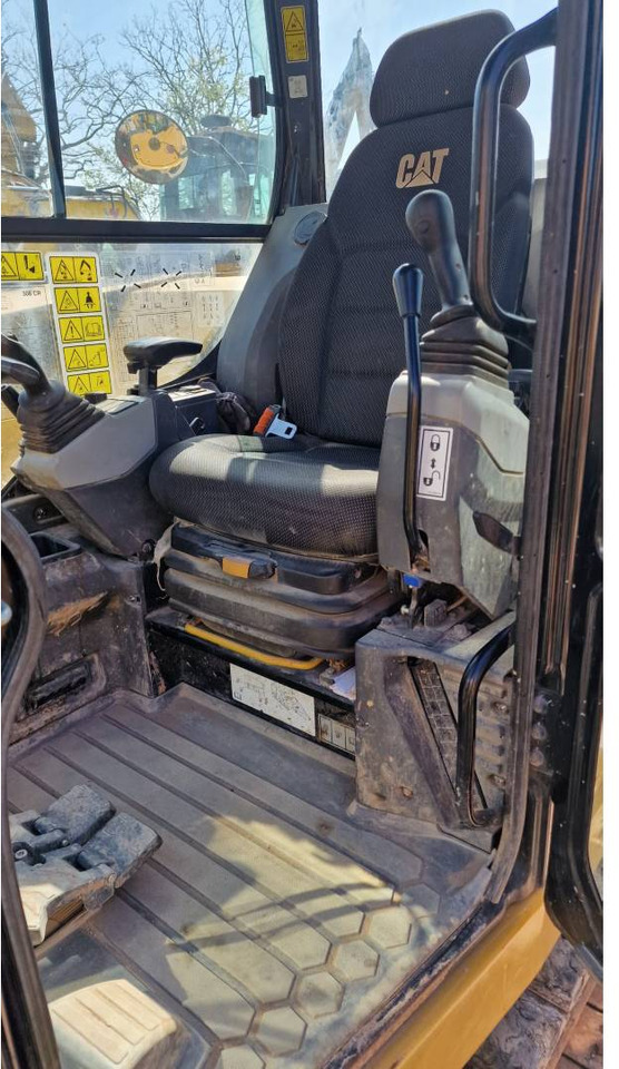 Bager goseničar CAT 308-07CR: slika 6