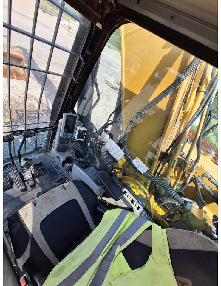 Bager goseničar CAT 329ELN: slika 9