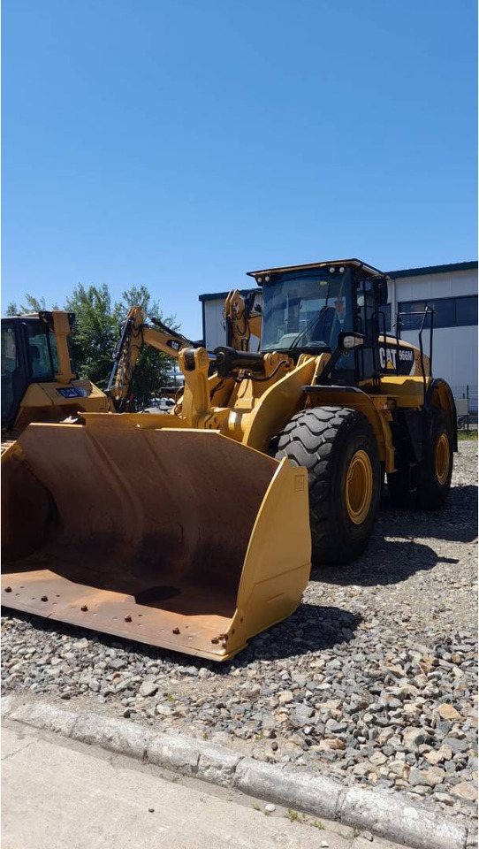 CAT 966M - Kolesni nakladalec: slika 1 CAT 966M - Kolesni nakladalec: slika 1