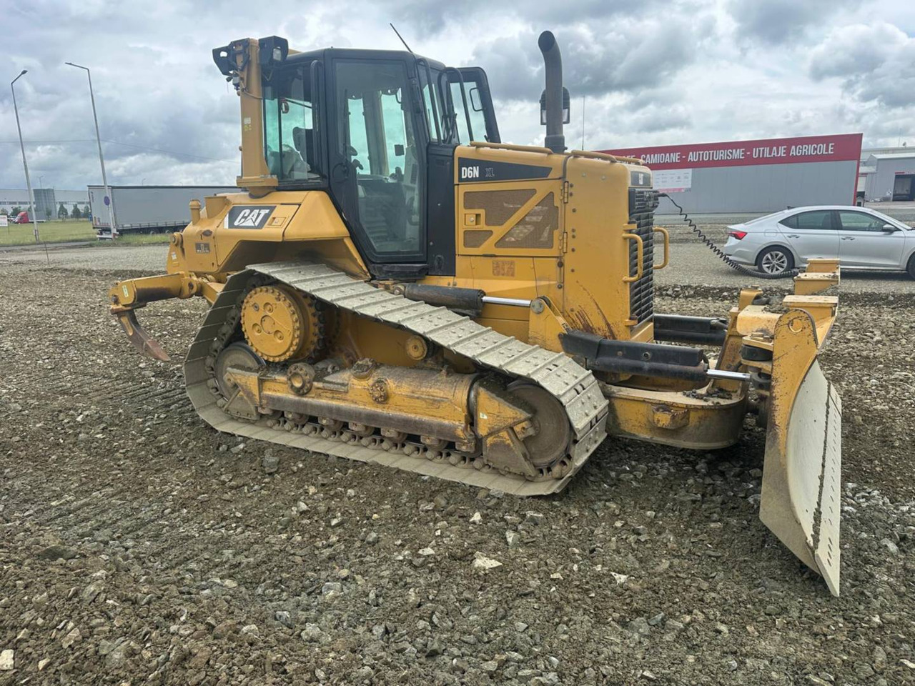 CAT D6NXL - Buldožer: slika 2 CAT D6NXL - Buldožer: slika 2