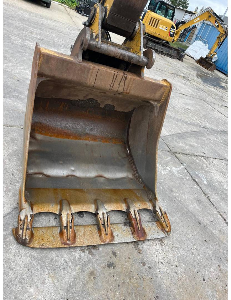 Bager na kolesih CAT M316D: slika 9
