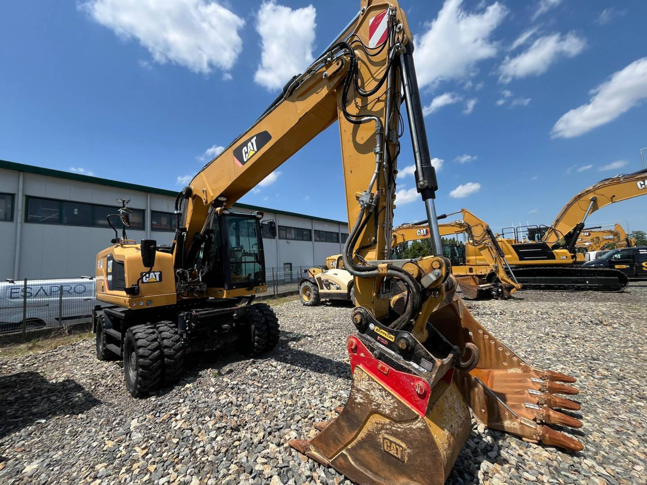 CAT M318F - Bager na kolesih: slika 2 CAT M318F - Bager na kolesih: slika 2