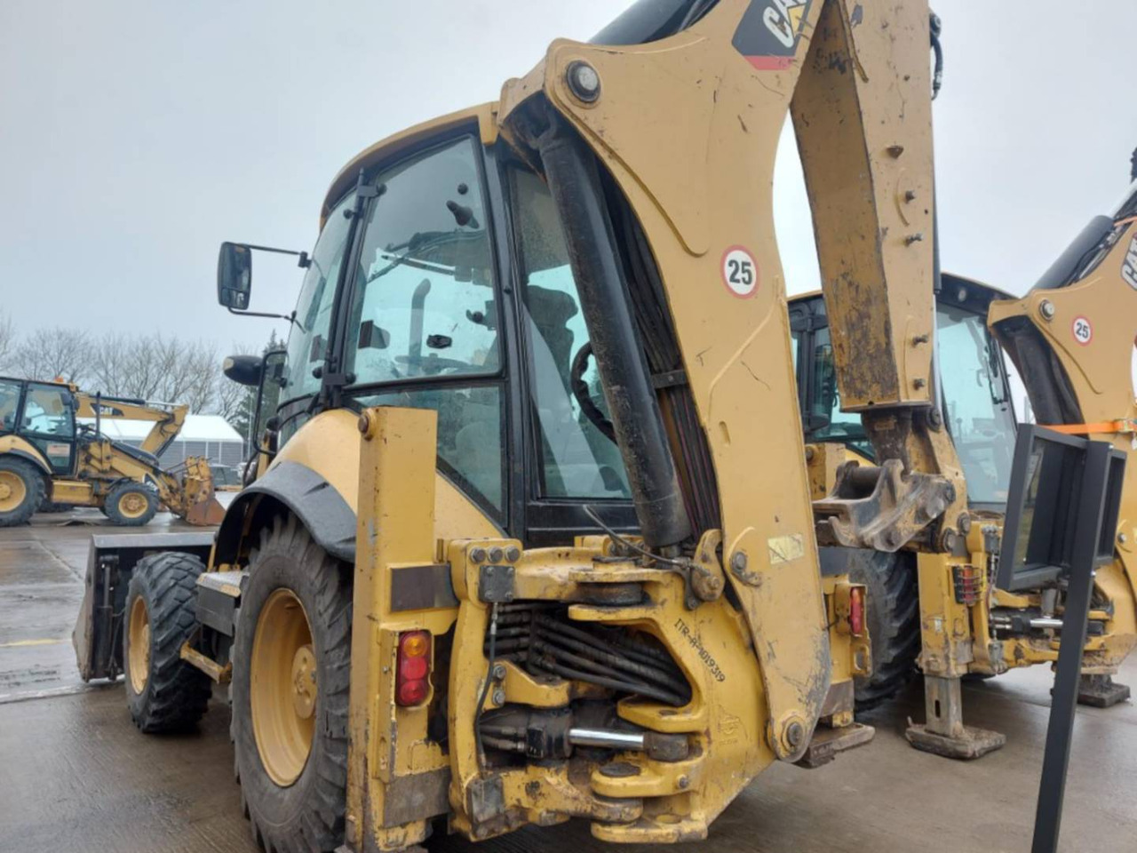 CAT 432F - Bager nakladalec: slika 4 CAT 432F - Bager nakladalec: slika 4
