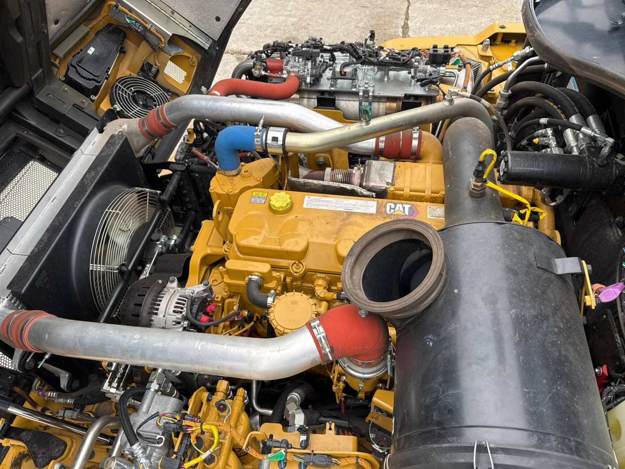 Zglobni demper CAT 730: slika 23 Zglobni demper CAT 730: slika 23