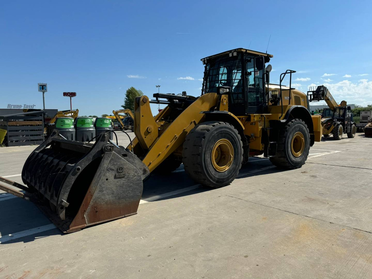 CAT 962M - Kolesni nakladalec: slika 1 CAT 962M - Kolesni nakladalec: slika 1