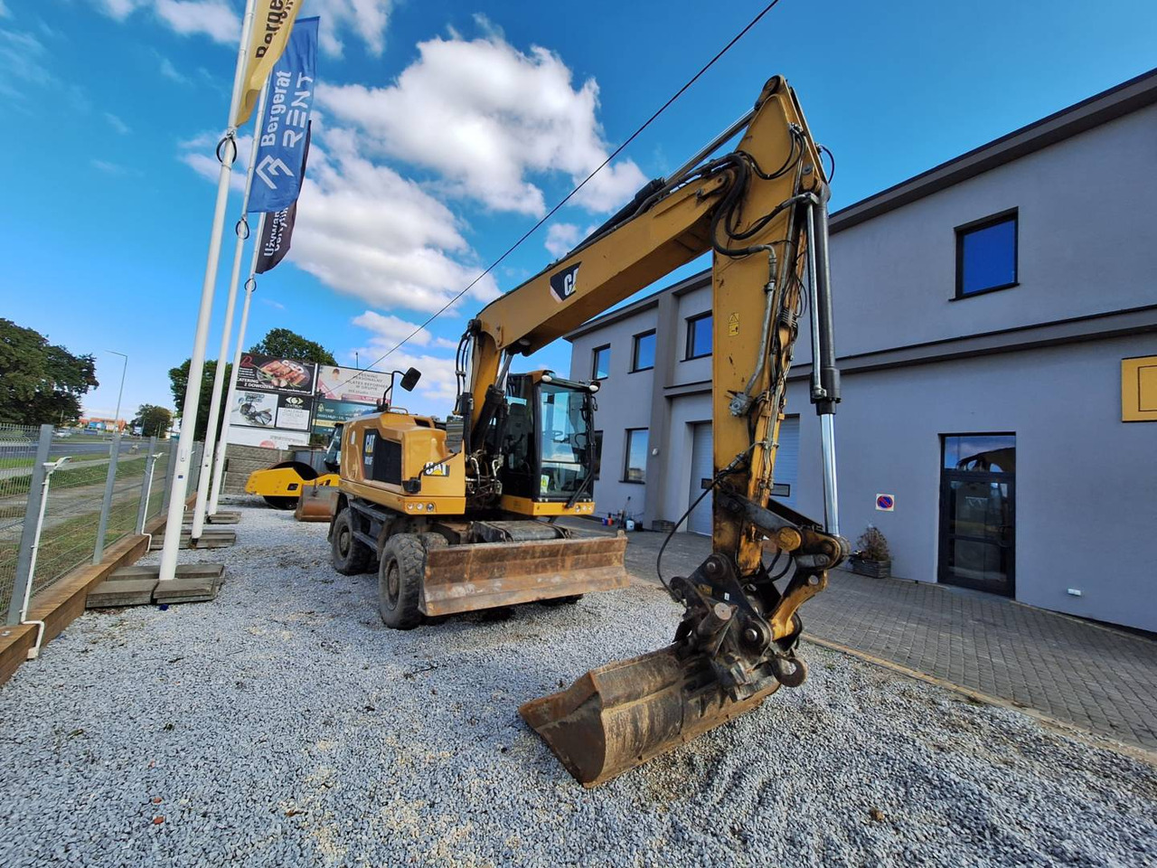 CAT M318F - Bager na kolesih: slika 2 CAT M318F - Bager na kolesih: slika 2