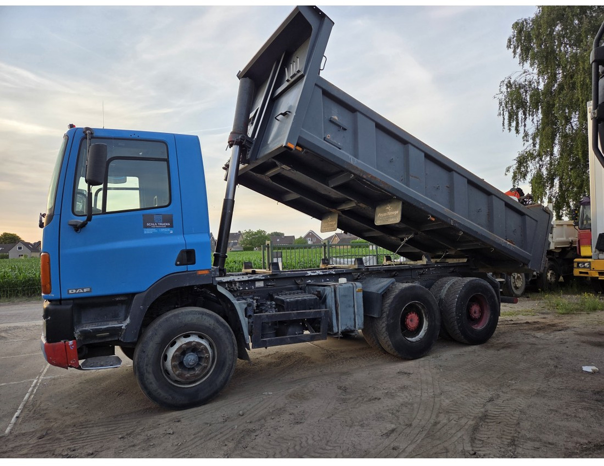 DAF 85 400 ATI 6x4 Tipper - Tovornjak prekucnik: slika 3 DAF 85 400 ATI 6x4 Tipper - Tovornjak prekucnik: slika 3
