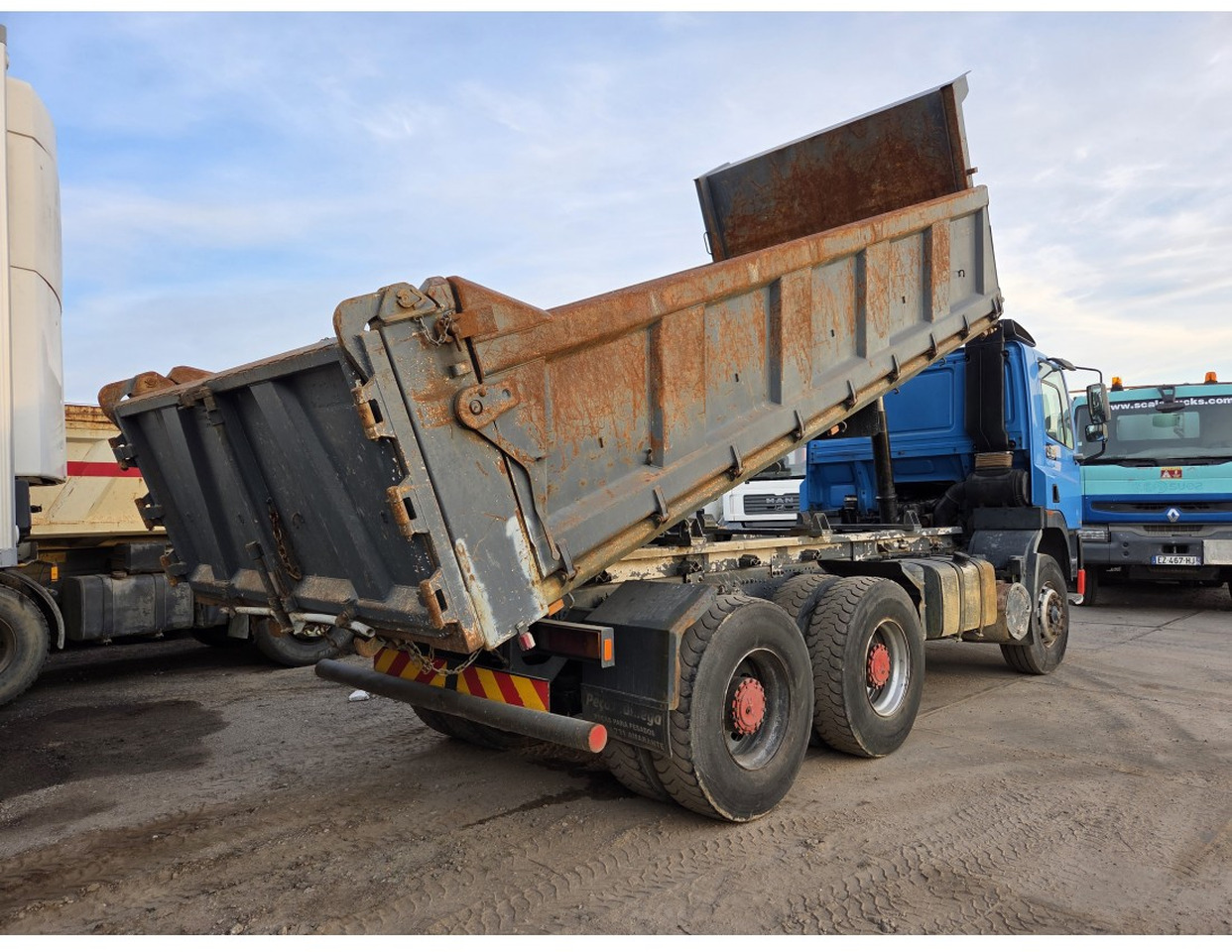 DAF 85 400 ATI 6x4 Tipper - Tovornjak prekucnik: slika 2 DAF 85 400 ATI 6x4 Tipper - Tovornjak prekucnik: slika 2