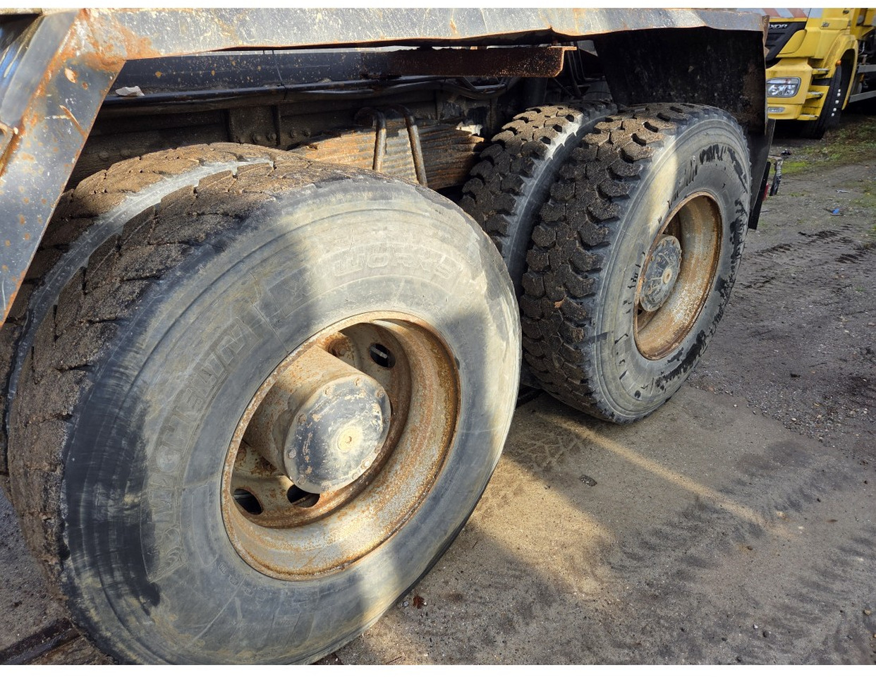 MAN FE 360 6X4 HOOKLIFT 6 CYL MANUAL GEARBOX - Kotalni prekucni tovornjak: slika 5 MAN FE 360 6X4 HOOKLIFT 6 CYL MANUAL GEARBOX - Kotalni prekucni tovornjak: slika 5