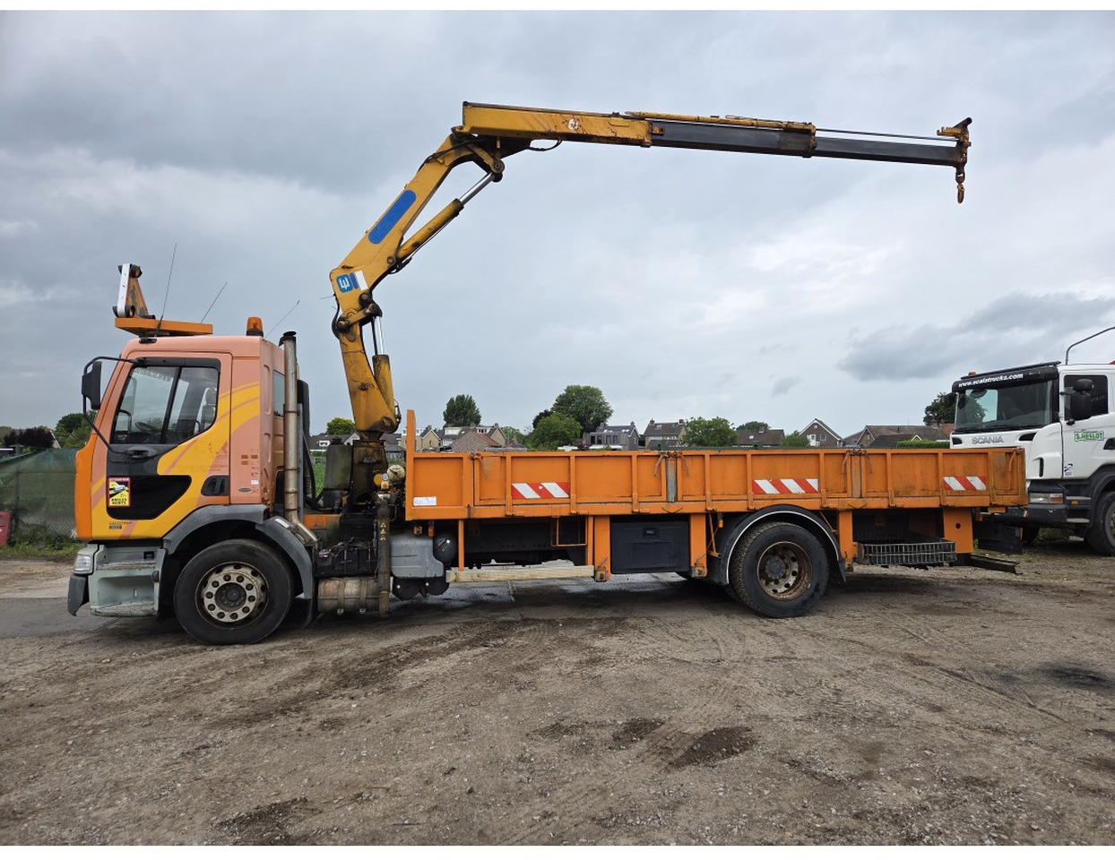 Renault Premium 300 MECHANICAL PUMP OPEN BOX COMPRESSOR CRANE EFFER 140/2S - Tovornjak s kesonom, Tovornjak z dvigalom: slika 3 Renault Premium 300 MECHANICAL PUMP OPEN BOX COMPRESSOR CRANE EFFER 140/2S - Tovornjak s kesonom, Tovornjak z dvigalom: slika 3