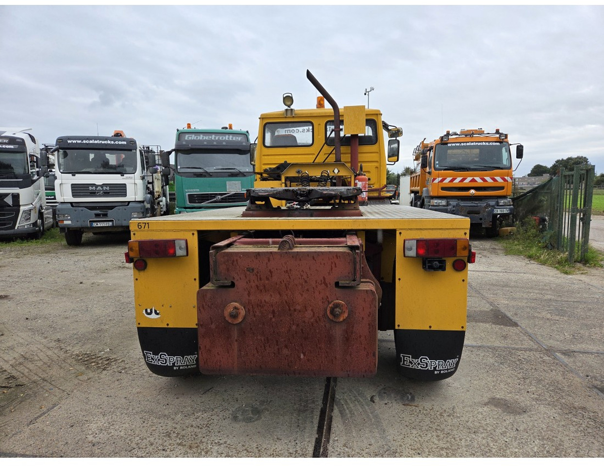 RENAULT M170 4x4 TRACTOR UNIT FULL SPRING SUSPENSION VERY LOW MILEAGE - Vlačilec: slika 5 RENAULT M170 4x4 TRACTOR UNIT FULL SPRING SUSPENSION VERY LOW MILEAGE - Vlačilec: slika 5