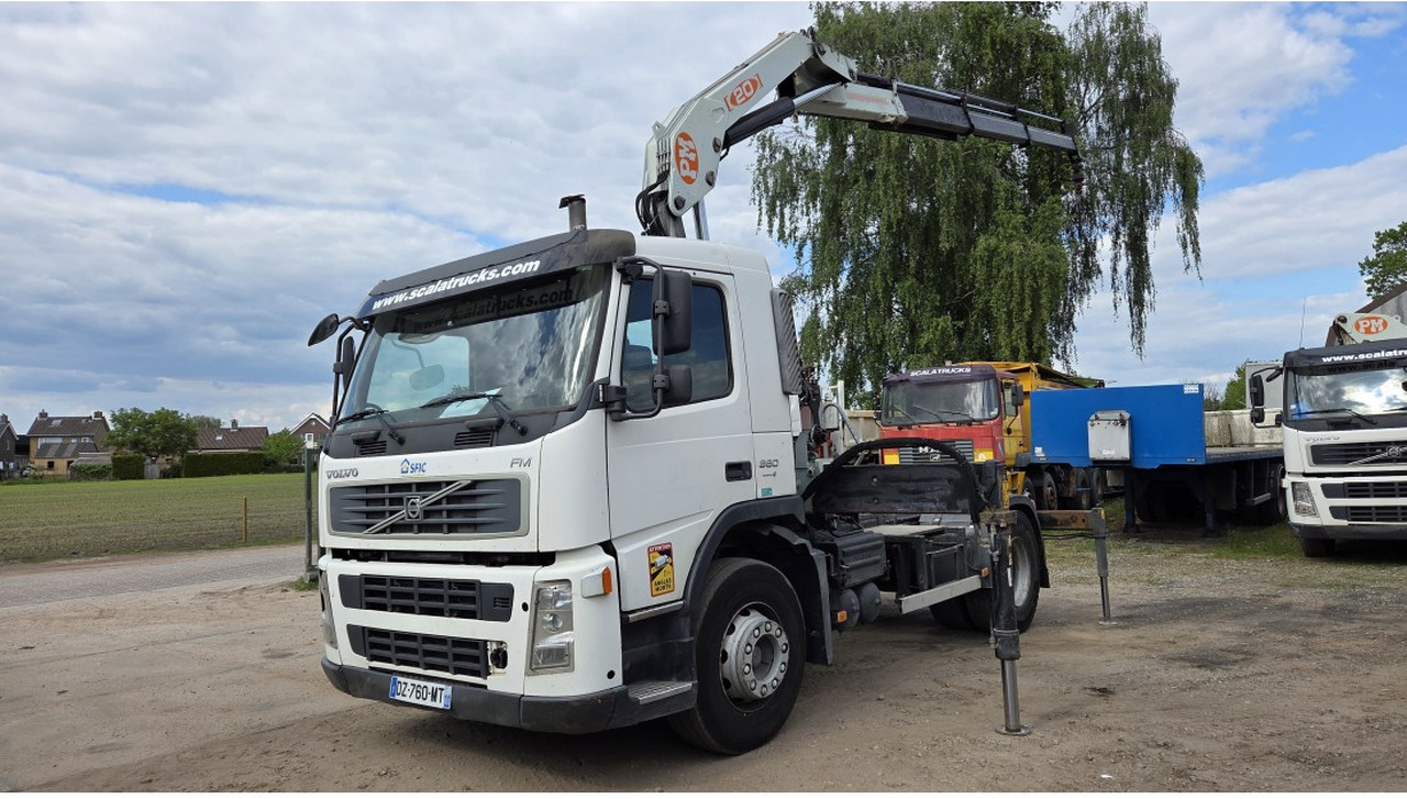 VOLVO FM 360 4X2 EURO 3 TRACTOR UNIT CRANE PM 20T MANUAL GEARBOX - Vlačilec: slika 1 VOLVO FM 360 4X2 EURO 3 TRACTOR UNIT CRANE PM 20T MANUAL GEARBOX - Vlačilec: slika 1