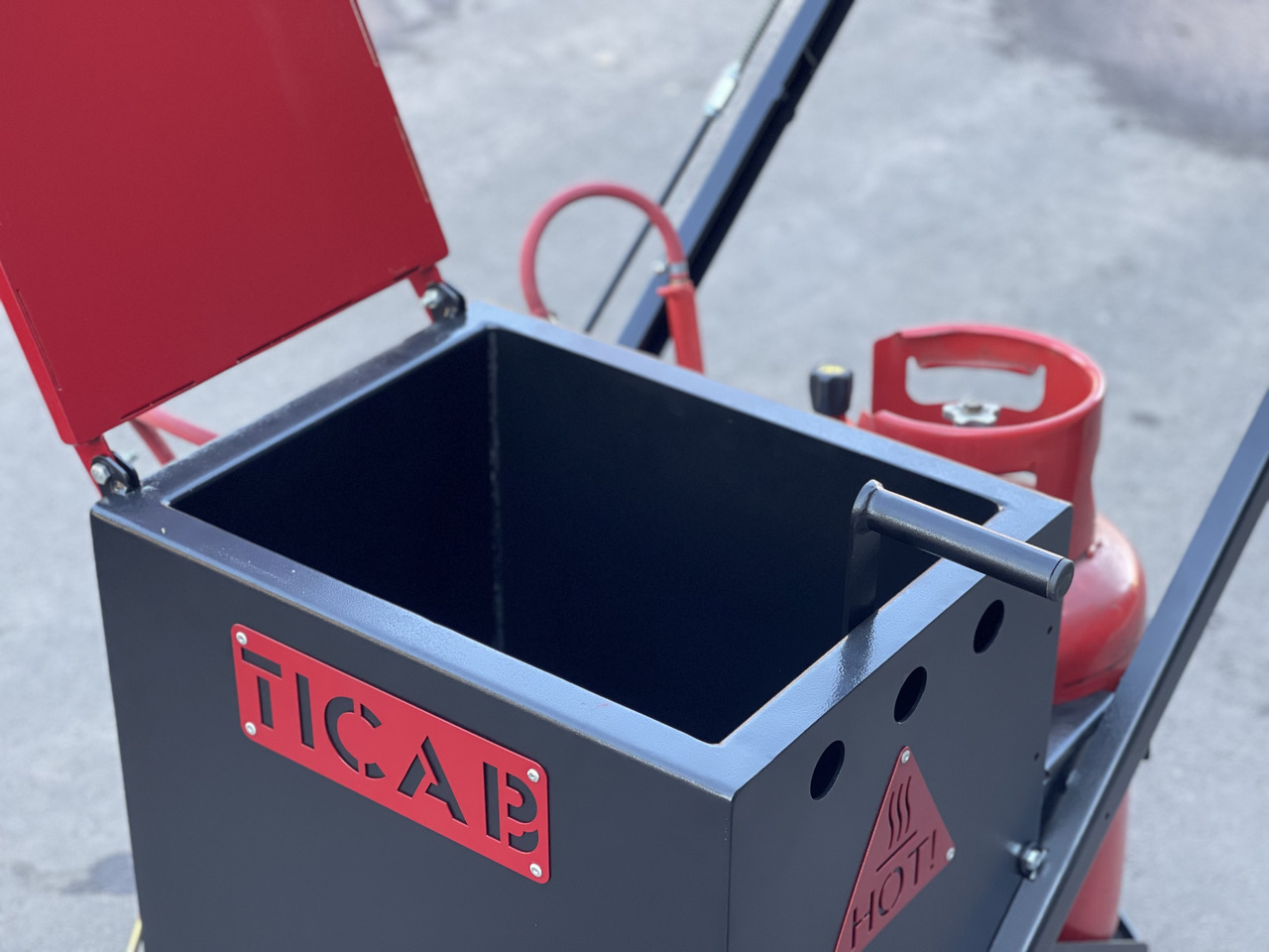 TICAB Mini Crack Sealing Machine , Hand Push Crack Fill Machine, Manufacturer, - Brizgalka za bitumen: slika 4 TICAB Mini Crack Sealing Machine , Hand Push Crack Fill Machine, Manufacturer, - Brizgalka za bitumen: slika 4