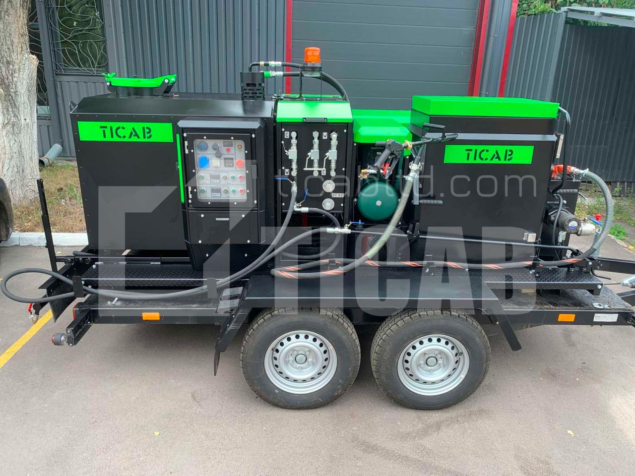 TICAB New Bitumen Combo Machine, Asphalt Crack Sealer, Asphalt Distributor, Manufacturer, - Brizgalka za bitumen: slika 1 TICAB New Bitumen Combo Machine, Asphalt Crack Sealer, Asphalt Distributor, Manufacturer, - Brizgalka za bitumen: slika 1