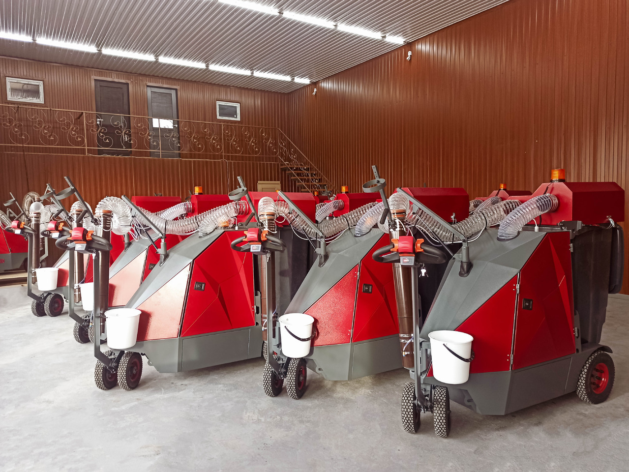 ТІСАВ Street Vacuum Cleaner, Outdoor Vacuum Sweeper, Manufacturer, City Ant - Industrijski sesalec: slika 4 ТІСАВ Street Vacuum Cleaner, Outdoor Vacuum Sweeper, Manufacturer, City Ant - Industrijski sesalec: slika 4